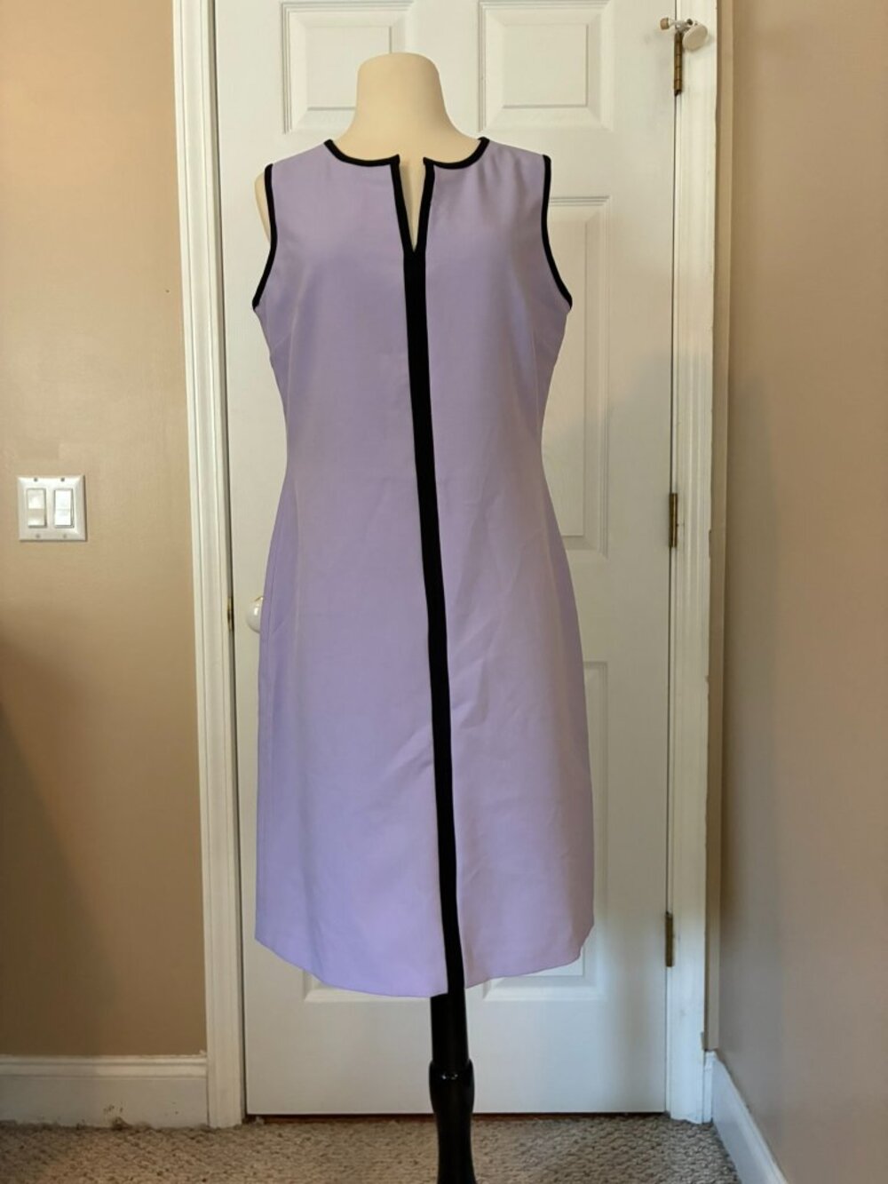 Sheath Dress Lavendar Size 8